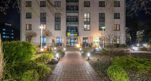 Zahrada ubytování PLAZA INN Braunschweig City Süd