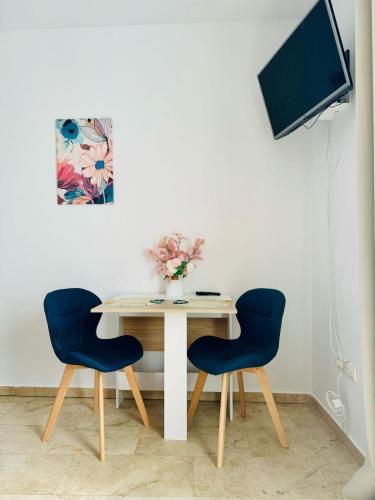 ABAT 4 Cool & Wide Studio in the Historic Center