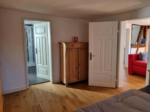 صورة لـ Charmantes Apartment im historischen Fachwerkhaus في Großwallstadt