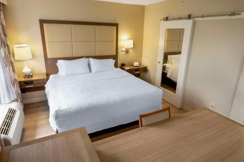 Hampton Inn Jacksonville South/I-95 at JTB Image