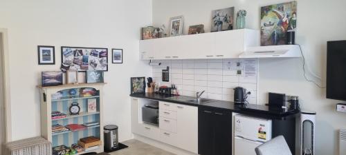 Kuchyň nebo kuchyňský kout v ubytování Home Away from Home - Waitaki Lakes Apartment A5