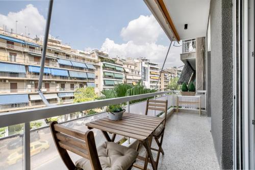 Astoria - Luxury 2-BR Apartment in Athens