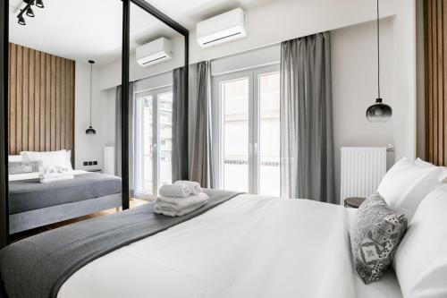 Astoria - Luxury 2-BR Apartment in Athens