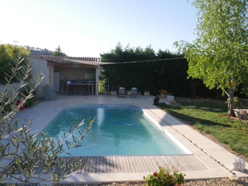 Proche Aix en Pce, Villa Confortable avec piscine privée