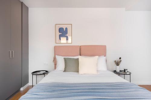 Monastiraki Living Flats by UPSTREET