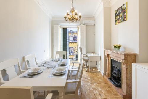 Cozy apartment with balconies in the center of Temporal TOL254