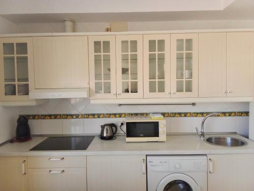 Apartamento de 1 dormitorio en Calle Vela photo 128