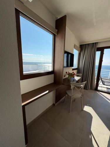 Baobloom by the sea in the heart of Thessaloniki