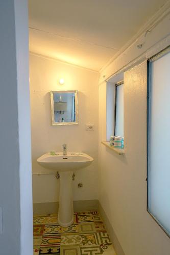 Lovely & Charming 1BR- 7 min walk by the Duomo