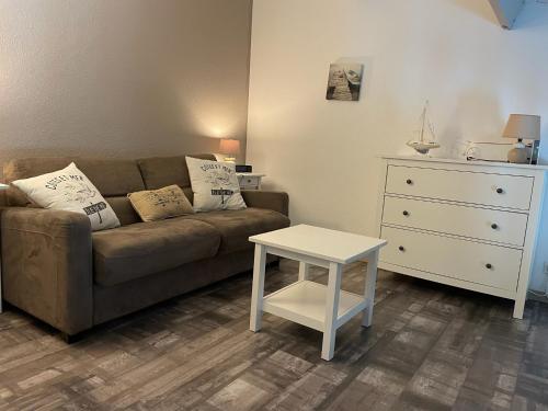 Coin salon dans l'établissement Les Remparts