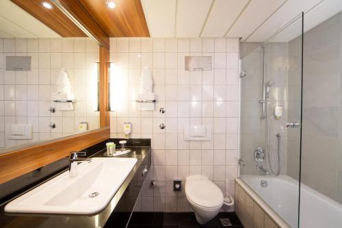 Ein Badezimmer in der Unterkunft Lindner Congress Hotel Frankfurt