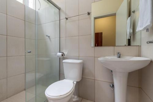 Salle de bains dans l'établissement OYO Hotel L'Espace - Jaraguá Belo Horizonte