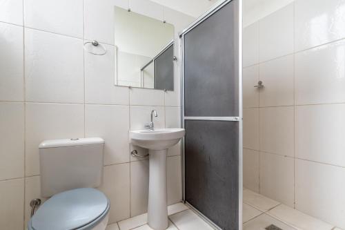 Salle de bains dans l'établissement OYO Hotel L'Espace - Jaraguá Belo Horizonte