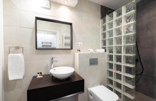 Koupelna v ubytování Stay U-nique Apartments Radas