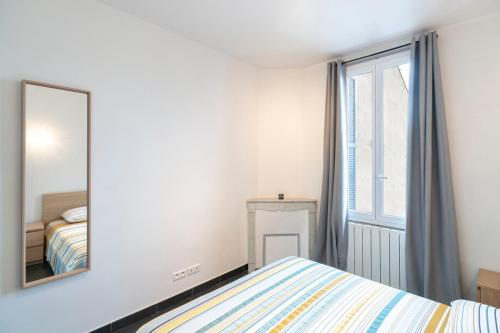 Bright and modern 2 BR in the heart of Antibes! photo 10