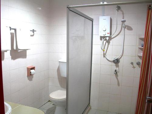 Ένα μπάνιο στο Hotel O Hotel Ramai