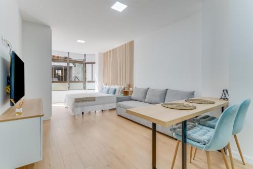 Home2Book Modern Studio in Las Palmas