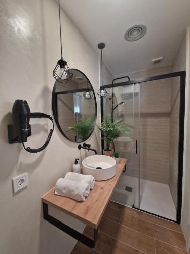 Estudio en planta baja, con piscina comunitaria
