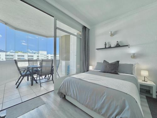 Foto Estudio con vista al Puerto Deportivo 2