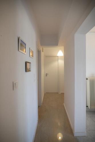 Fotografie z fotogalerie ubytování Xeno Bayview Apartment Salamina v destinaci Salamís
