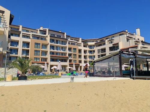 Pantai di atau dekat dengan apartmen