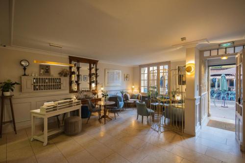 Coin salon dans l'établissement Hotel du Palais