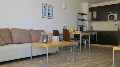 Dapur atau dapur kecil di Обзор Бийч - Obzor Beach
