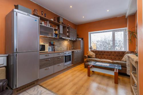 Η κουζίνα ή μικρή κουζίνα στο KOSMOS Guesthouse - Country house - Cottage - Quiet stretch by the sea and forest!