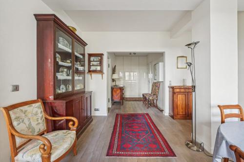 Branly - Franco Russe 1bdr B'Your Home