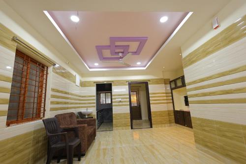 Imagen de la galería de Bhakti Bliss Homestay - 2BHK modern Apartment with AC, Wifi and Android TV, en Tirupati