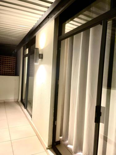 Gambar di galeri bagi Cozy 1-bedroom apartment with stunning view di Fourways