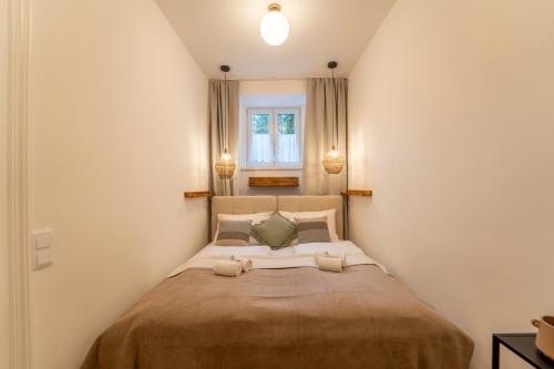 josef's home I Violette