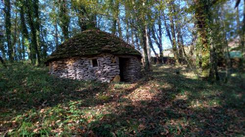 Photo de la galerie de l'établissement JOLIE MAISON A LA CAMPAGNE à SARLAT, à Sarlat-la-Canéda