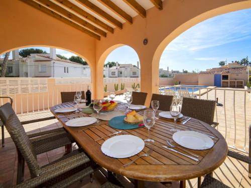 Villa Enrique by Interhome