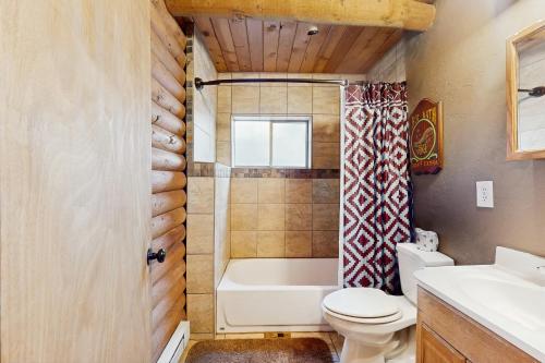 Ένα μπάνιο στο Leavenworth Cozy Cabin