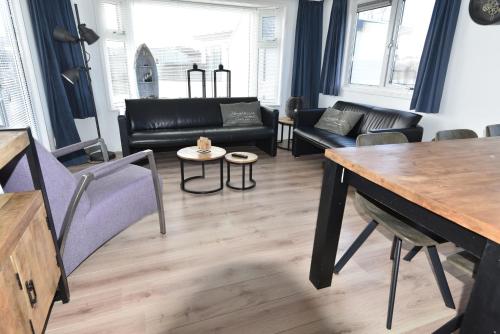 Posezení v ubytování Chalet Duinzicht G68 Ameland