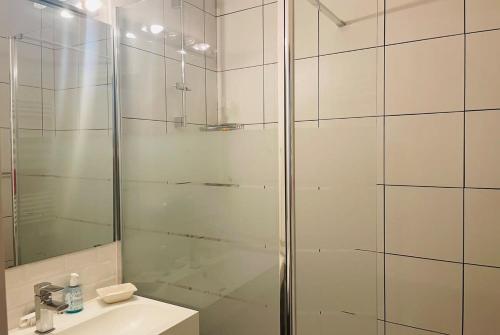 Photo de la galerie de l'établissement Beautiful 1 bedroom apartment next to Roland, à Paris