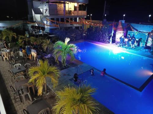 Kolam renang di atau dekat dengan GEN B Hotel