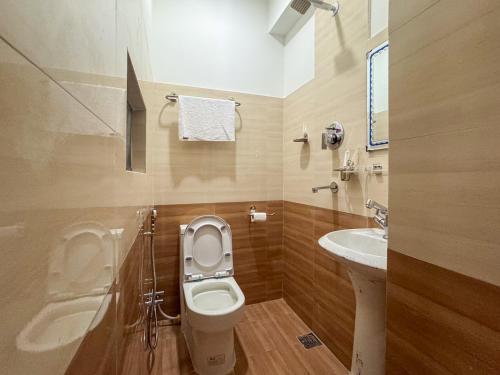 Bilik mandi di Zen Nest Hotel
