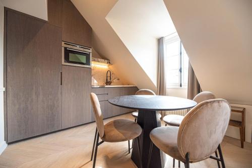 Enjoy Parisian Life in an Elegant Flat - Le Marais