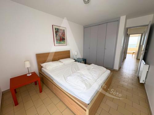 6 PERS, 2 CHAMBRES, DERNIER ETAGE EN FRONT DE MER
