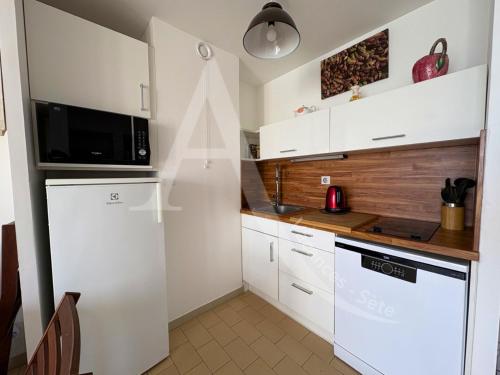 6 PERS, 2 CHAMBRES, DERNIER ETAGE EN FRONT DE MER