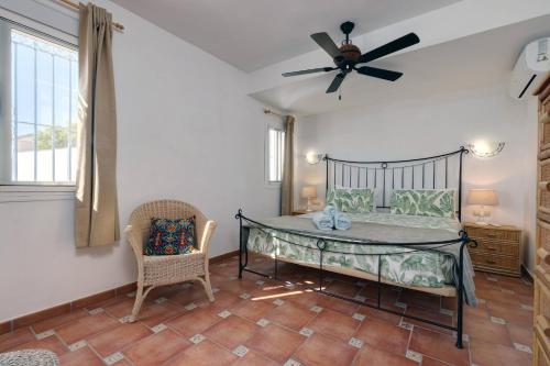 089 Traditional Andalusian 3 Bed Villa with Private Pool