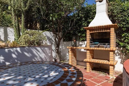 089 Traditional Andalusian 3 Bed Villa with Private Pool