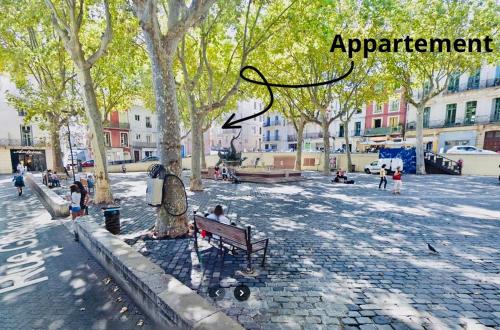 Joli appartement sur Place de la Mairie