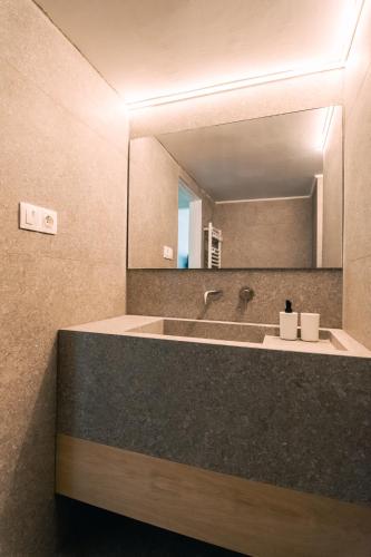 Spacious Apartment in Lycabettus Hill