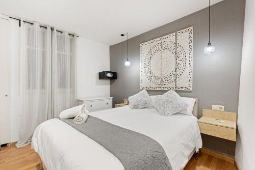 UrbanChicMalaga 2Bedroom Oasis In Historic Malaga Centre