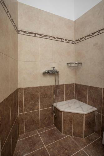 Ένα μπάνιο στο Lythari Summer Villa
