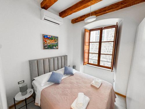 Apartments Lovro & Lena