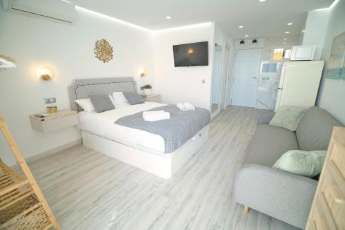 Estudio Moderno y reformado con Vistas al Mar